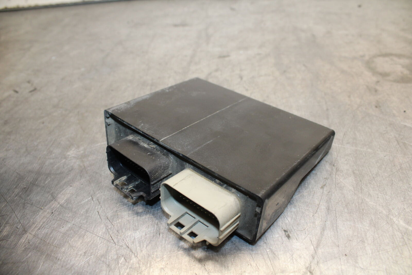 11-24 SUZUKI GSXR750 ECU COMPUTER CONTROLLER UNIT BLACK BOX ECM CDI  BB714