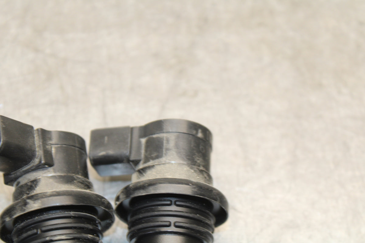 22-24 YAMAHA XSR900 IGNITION COILS COIL SPARK PLUG CAPS  BB683