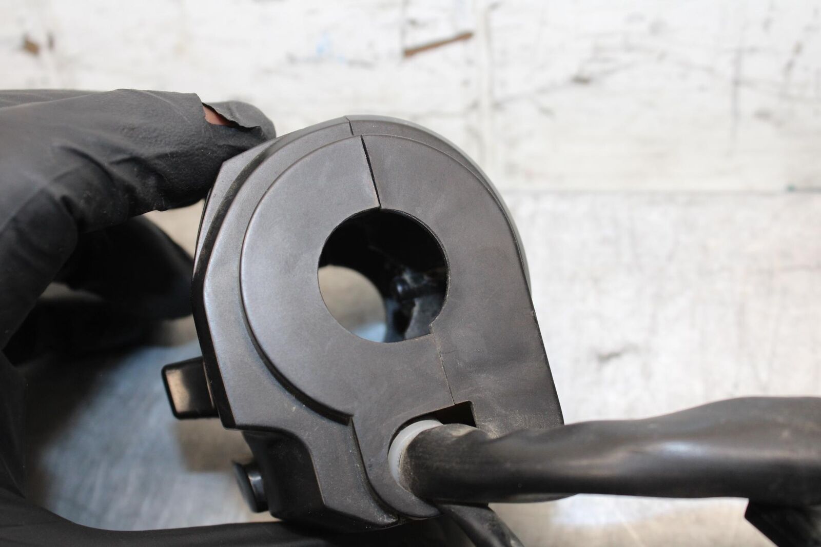 2015 Kawasaki Ninja 300 EX300 RIGHT CLIP ON HANDLE KILL OFF START SWITCH BB61