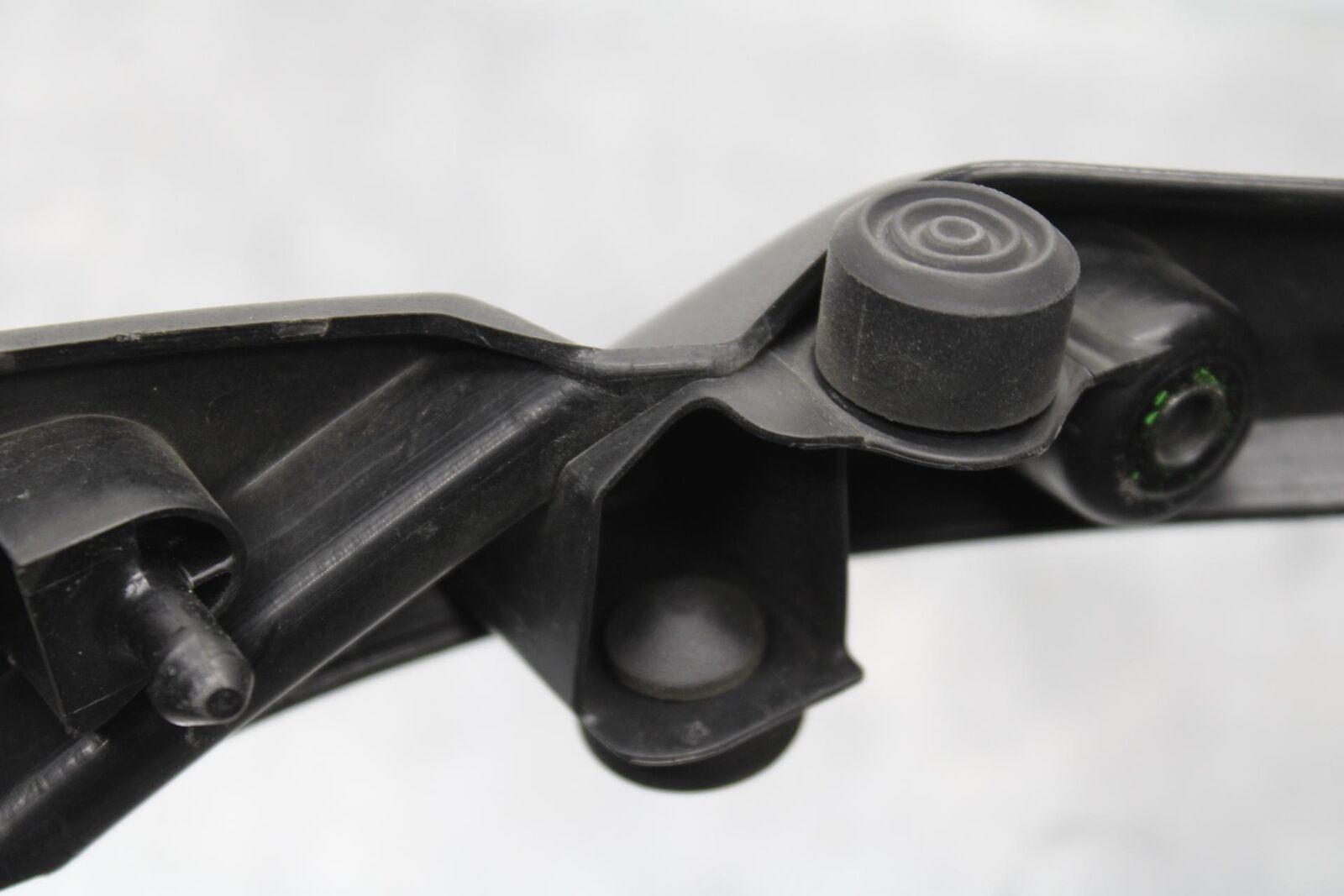 2011 Kawasaki Ninja ZX6R ZX600R RIGHT LEFT FRONT SIDE SEAT SADDLE PANEL  BB587