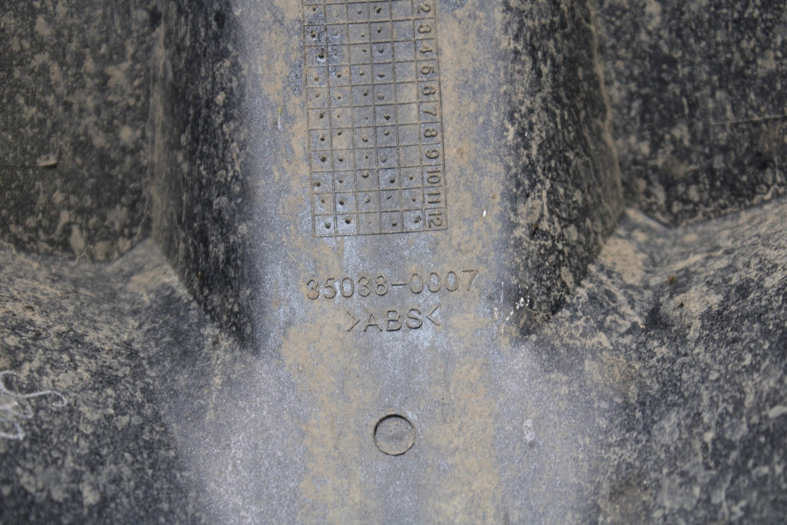 18-23 KAWASAKI NINJA 400 EX400 ABS FRONT WHEEL FENDER COWL FAIRING BB192