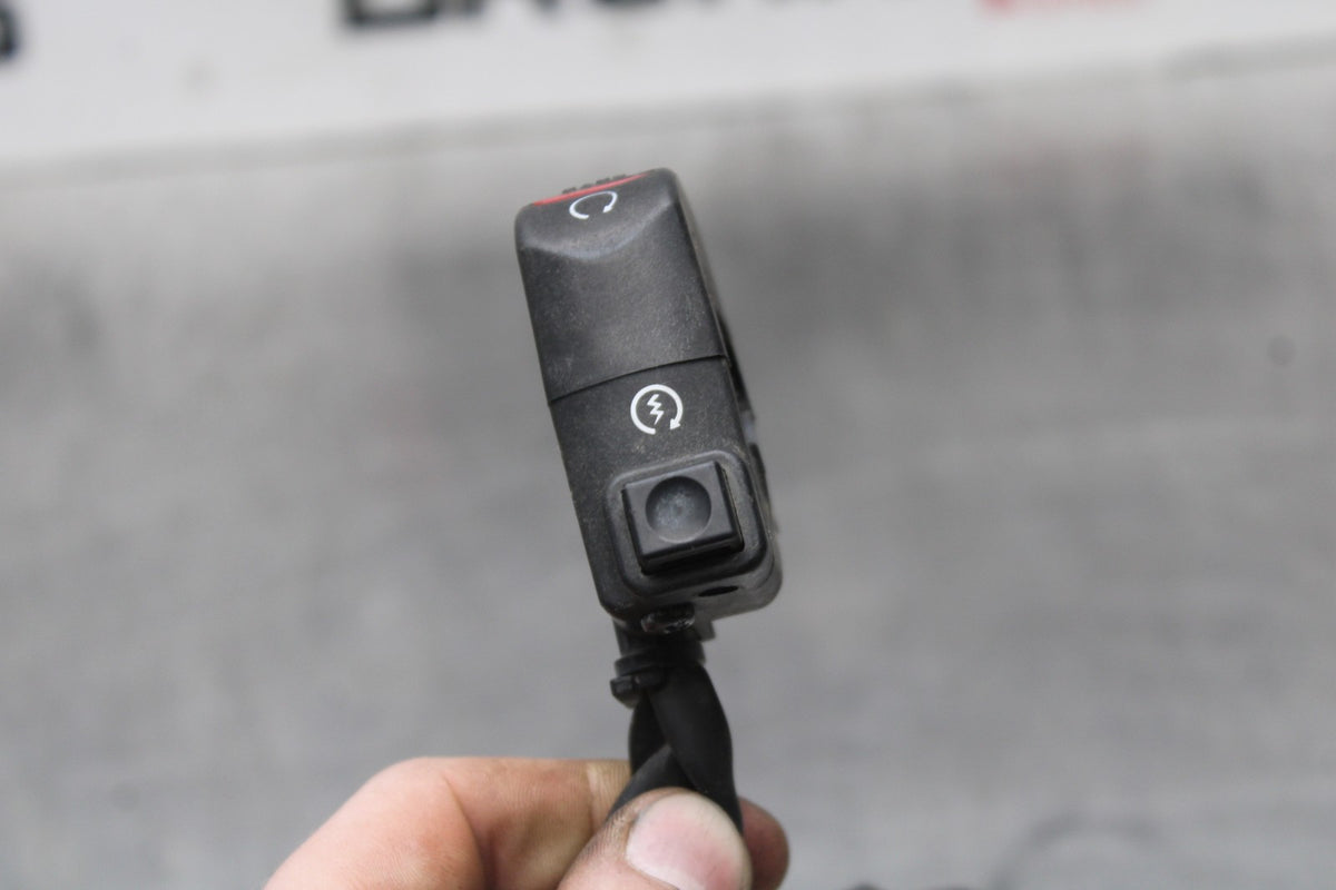 08 HONDA CBR125R RIGHT CLIP ON HANDLE KILL OFF START SWITCH SWITCHES BB804