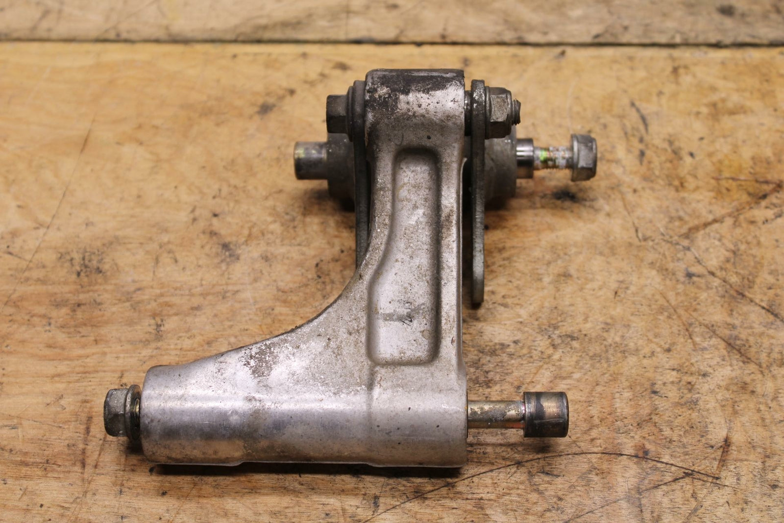 98-05 HONDA SUPER HAWK 1000 VTR1000F REAR DOGBONE SHOCK LINKAGE  BB341