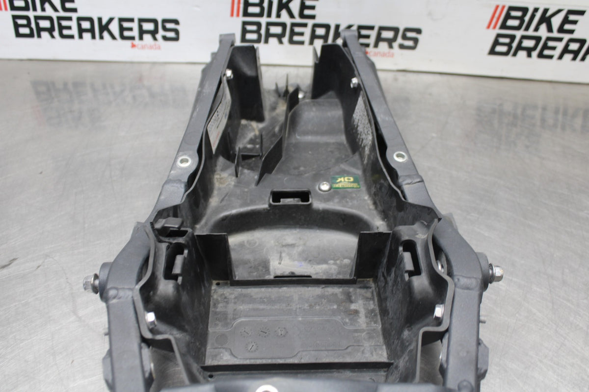 12 TRIUMPH STREET TRIPLE R REAR SUBFRAME BACK SUB FRAME BB914
