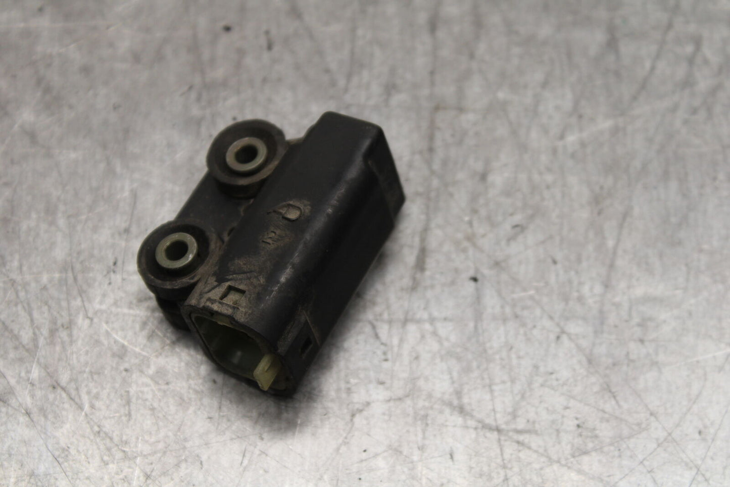 06 YAMAHA YZF R6 TIP OVER BANK ANGLE CRASH SENSOR SWITCH  5PS-82576-01-00 BB716