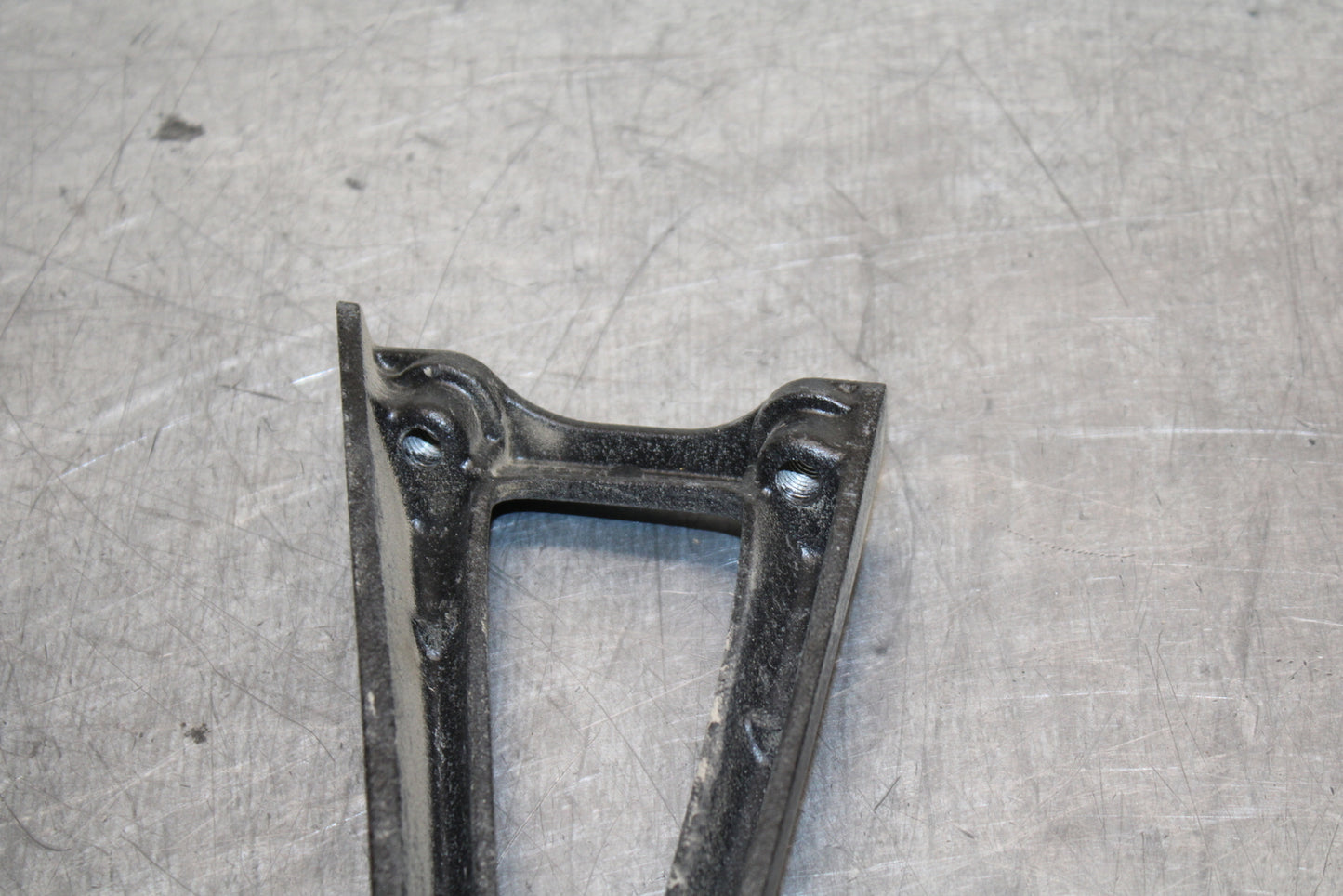 06-07 YAMAHA YZF R6 REAR BACK PASSENGER PEG SET PAIR BB742