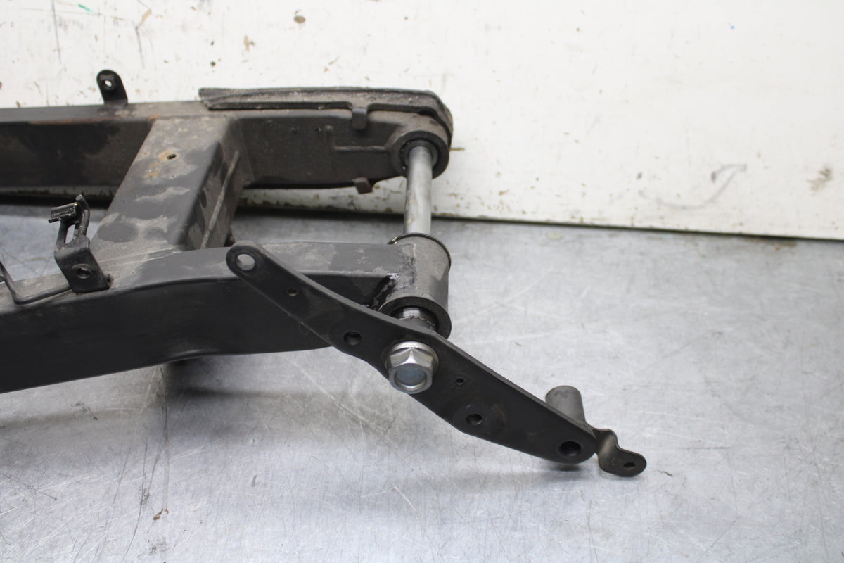 19-22 KAWASAKI Z400 REAR SWINGARM BACK SUSPENSION SWING ARM BB738