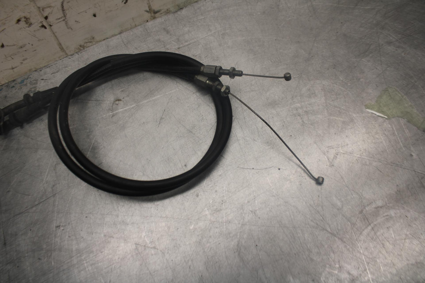 97-98 SUZUKI GSXR 600 SRAD THROTTLE CABLES LINES BB455
