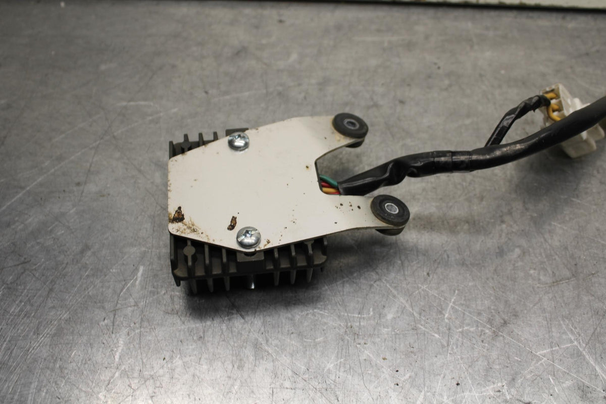 03-04 HONDA CBR600RR RECTIFIER VOLTAGE REGULATOR 31600-MEE-872 BB628
