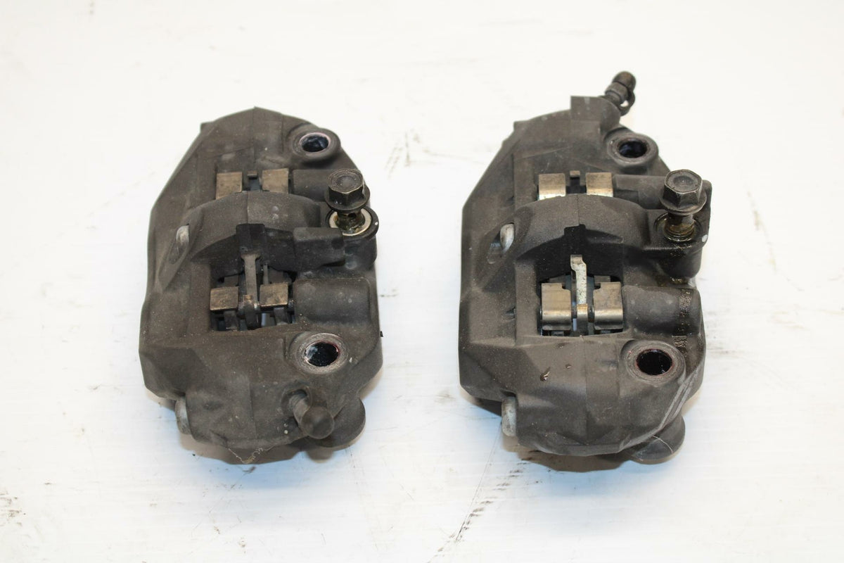 04-05 HONDA CBR1000RR RIGHT LEFT FRONT BRAKE CALIPER SET PAIR CALIPERS BB242