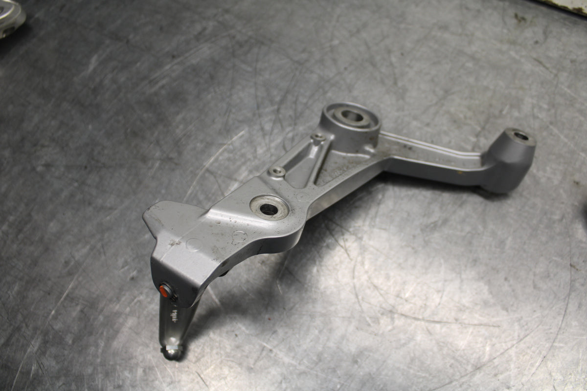 21-24 APRILIA TUONO 660 FACTORY RIGHT LEFT REARSETS REAR SET FOOT PEGS  BB733