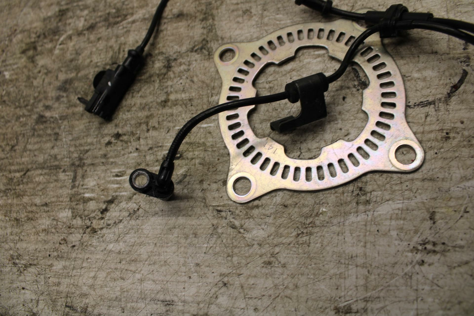 20-22 KAWASAKI Z H2 REAR BACK WHEEL ABS BRAKE RING DISC SENSOR BB382