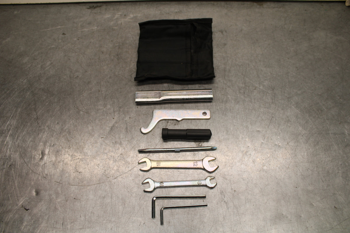 19-21 YAMAHA YZF R3 STOCK TOOLS OEM TOOL BAG KIT SET BB121