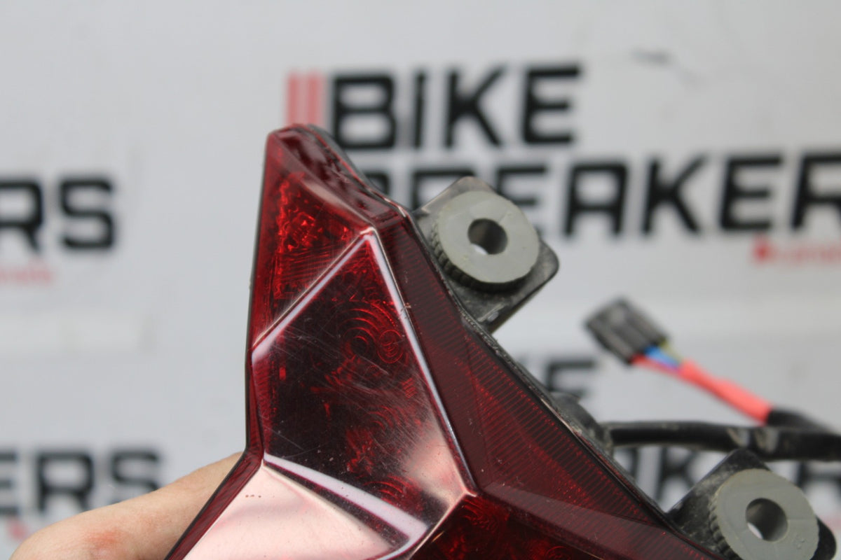 23-26 KAWASAKI NINJA ZX4RR REAR TAIL TAILLIGHT BACK BRAKE LIGHT BB898