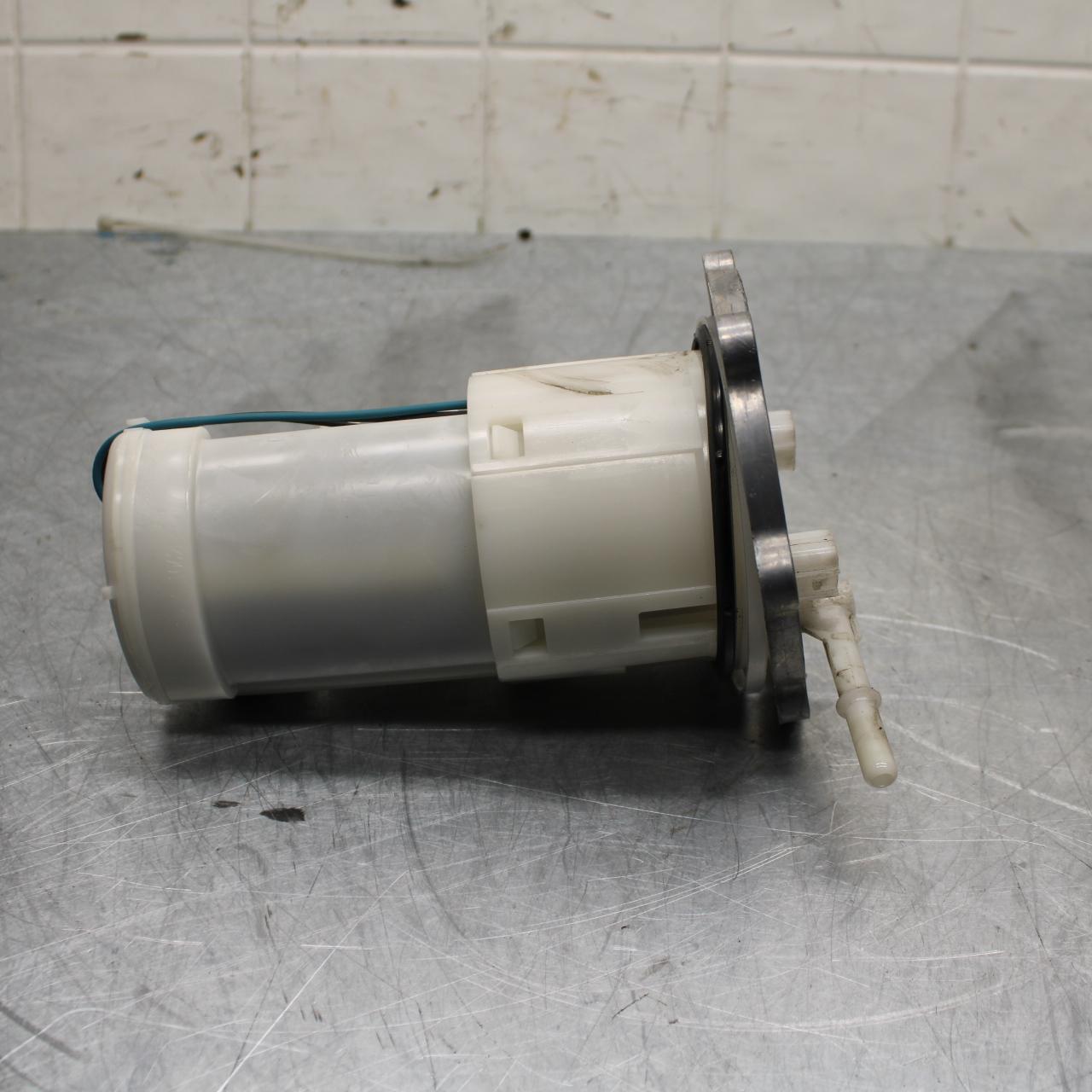 09-14 YAMAHA YZF R1 FUEL PUMP GAS PETROL SENDER UNIT BB448