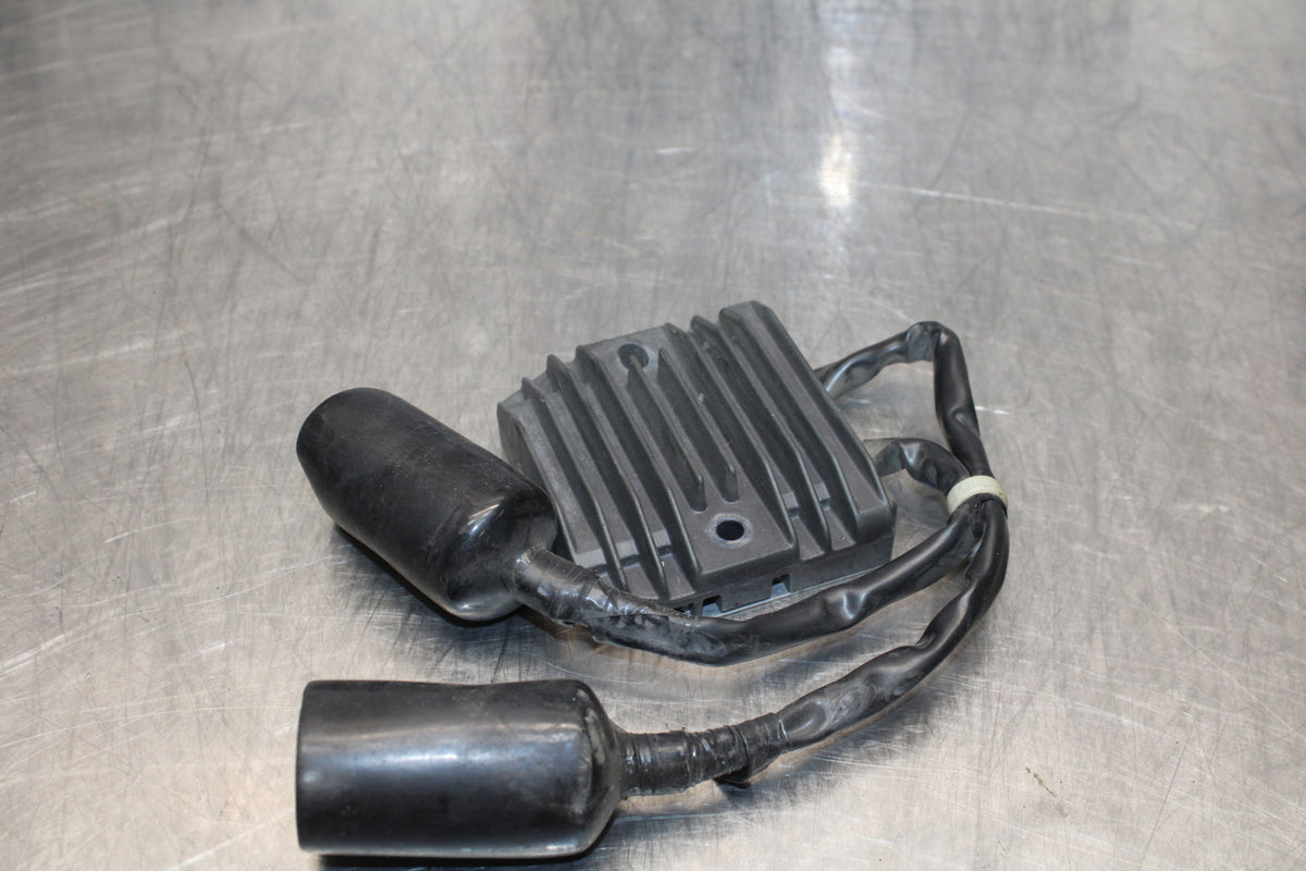 06-07 HONDA CBR1000RR RECTIFIER VOLTAGE REGULATOR BB166
