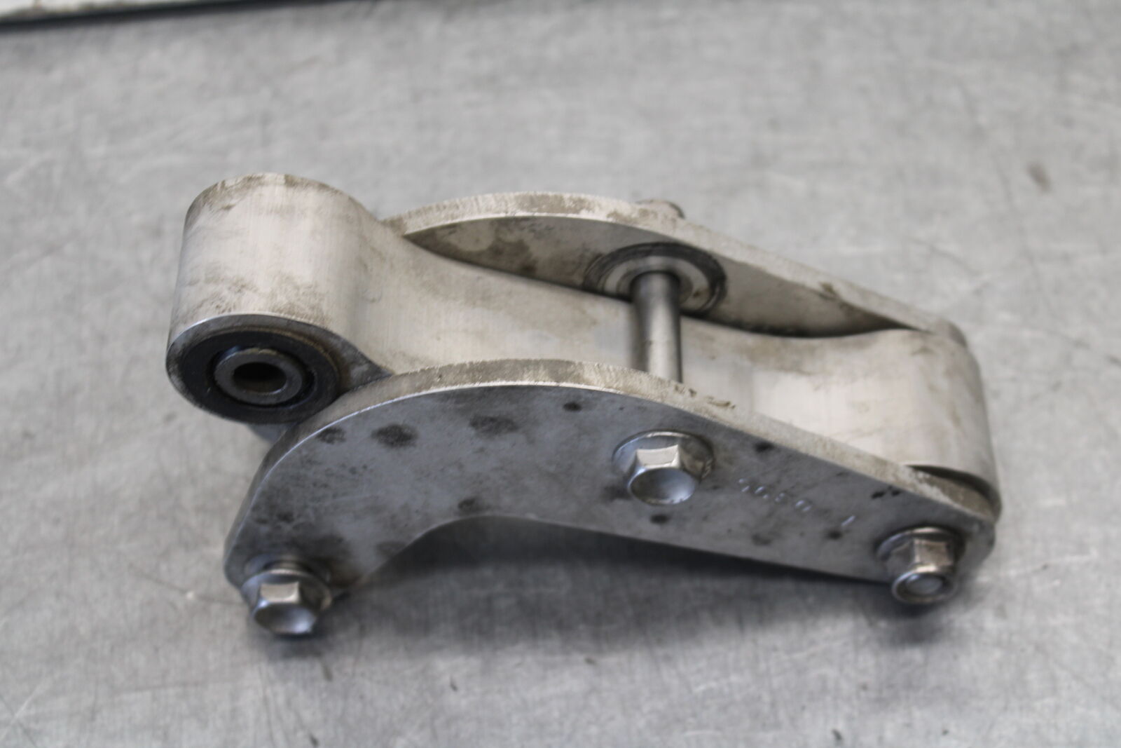 16 KAWASAKI NINJA ZX10R REAR DOGBONE SHOCK LINKAGE 39007-0395 39111-0337 BB650