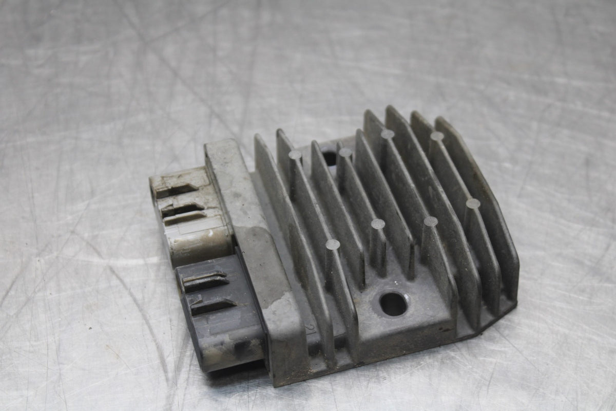 14 TRIUMPH STREET TRIPLE ABS RECTIFIER VOLTAGE REGULATOR BB808