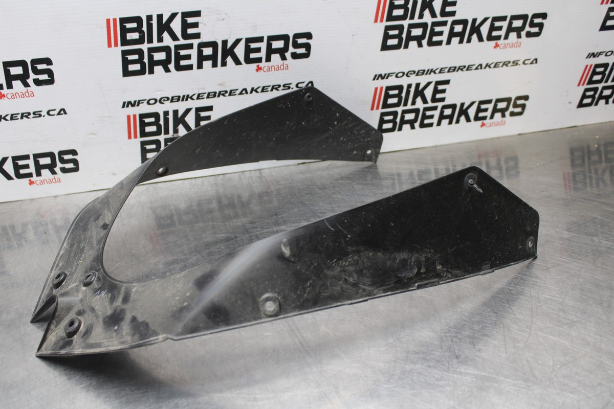 24 KAWASAKI NINJA 500 ABS LOWER FRONT UPPER INNER HEADLIGHT COWL FAIRING  BB818