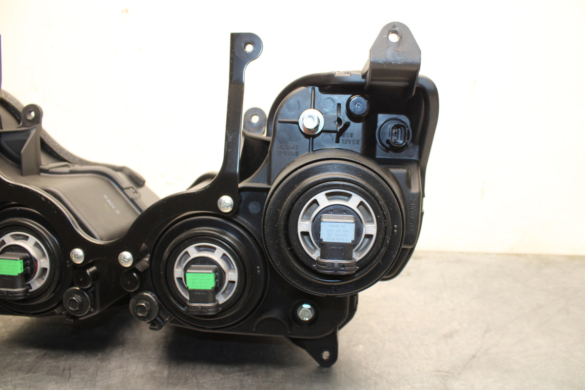 12-25 KAWASAKI NINJA ZX14R NEW!! FRONT HEADLIGHT HEAD LIGHT LAMP BB757
