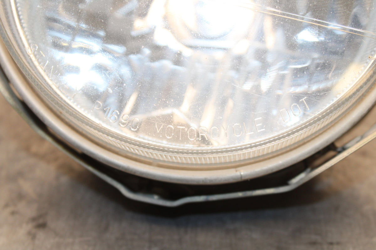 02-04 HONDA VTX1800S SINGLE HEADLIGHT HEAD LAMP LIGHT BB712