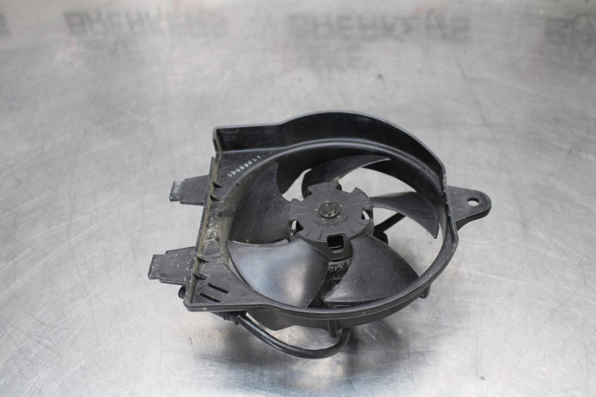 20-23 BMW F900R ENGINE RADIATOR COOLING FAN BB923