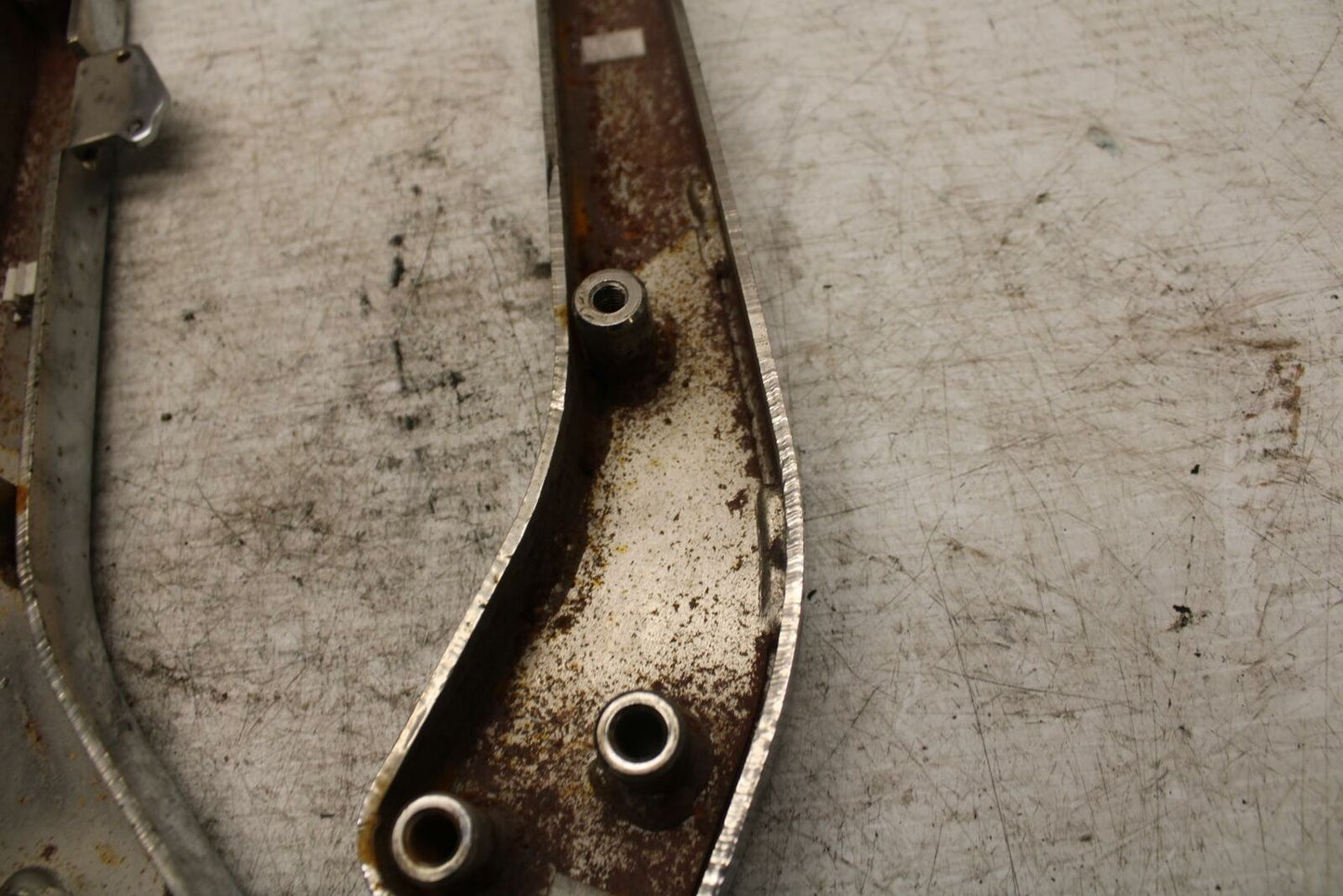 06-07 SUZUKI BOULEVARD S40 REAR BACK FENDER SUPPORT FRAME SUBFRAME BB375