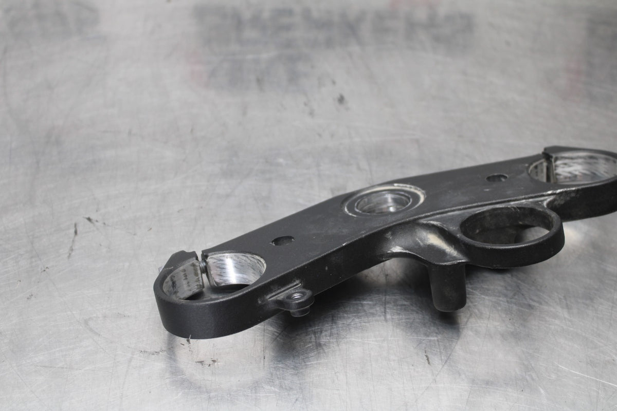 17 YAMAHA YZF R6 FORKS UPPER TRIPLE TREE CLAMP BB922