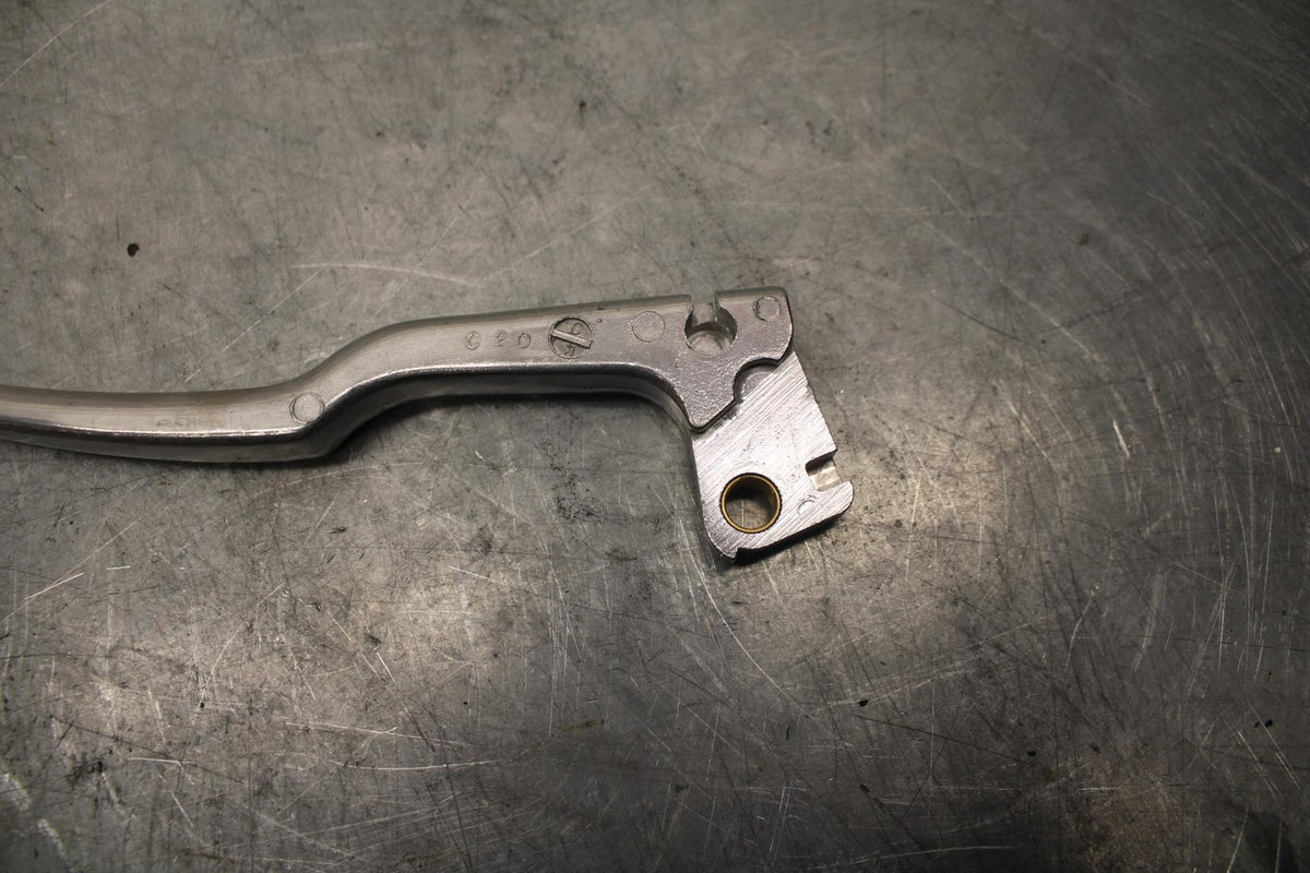 1980 Suzuki DR400 RIGHT CLIPON HANDLEBAR BRAKE LEVER 57420-26500 BB39