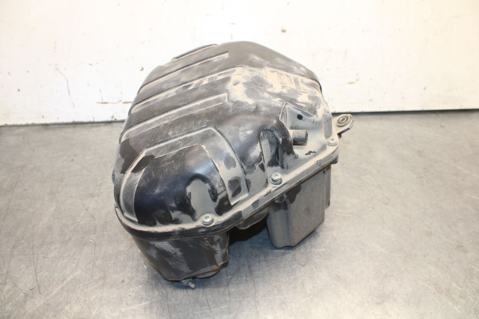 09-15 YAMAHA FZ6R AIRBOX AIR INTAKE FILTER BOX  BB686