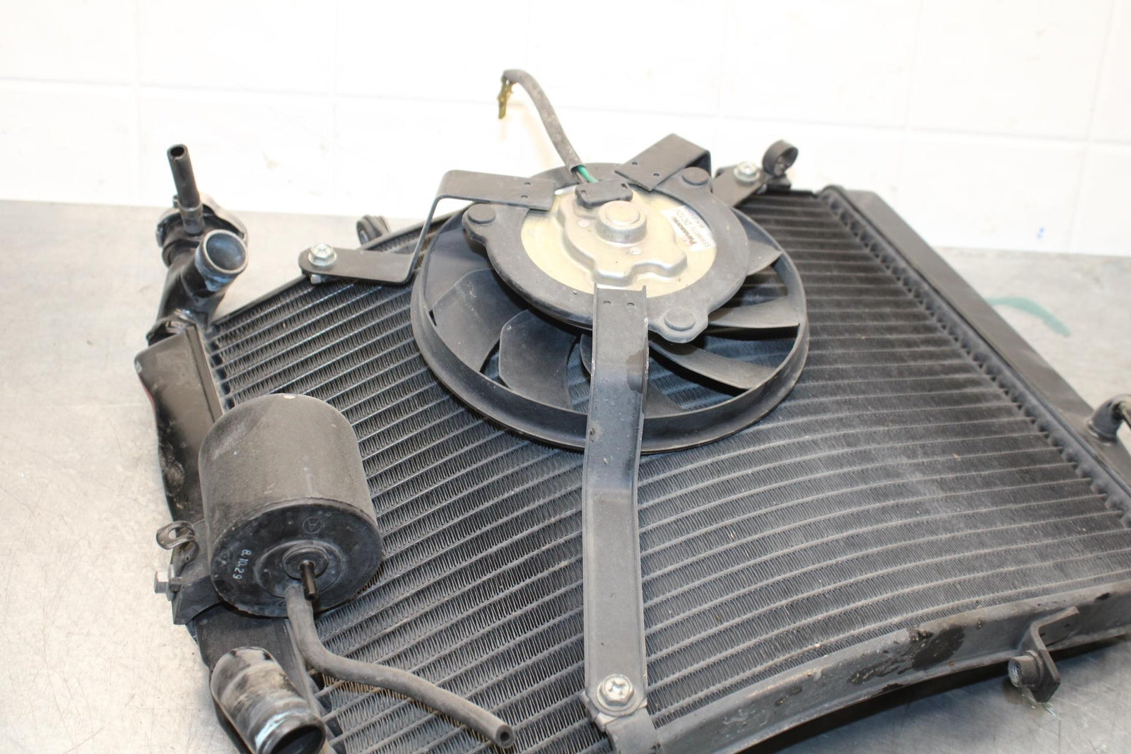 2001 Suzuki GSXR600 ENGINE RADIATOR MOTOR COOLER COOLING RADIATER  BB584