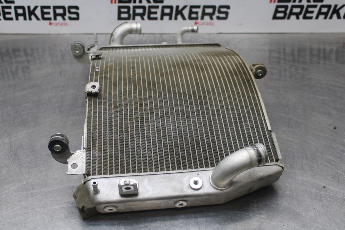 13 YAMAHA YZF R1 ENGINE RADIATOR MOTOR COOLER COOLING RADIATER BB781