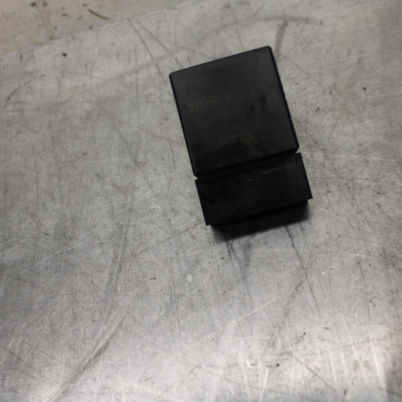 07 YAMAHA YZF R6 RELAY ASSEMBLY FUSE BOX 5VK-81950-40-00 BB495