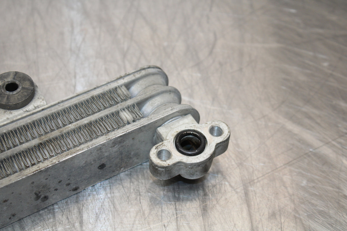 98-05 HONDA SUPER HAWK 1000 VTR1000F ENGINE MOTOR OIL COOLER  BB152