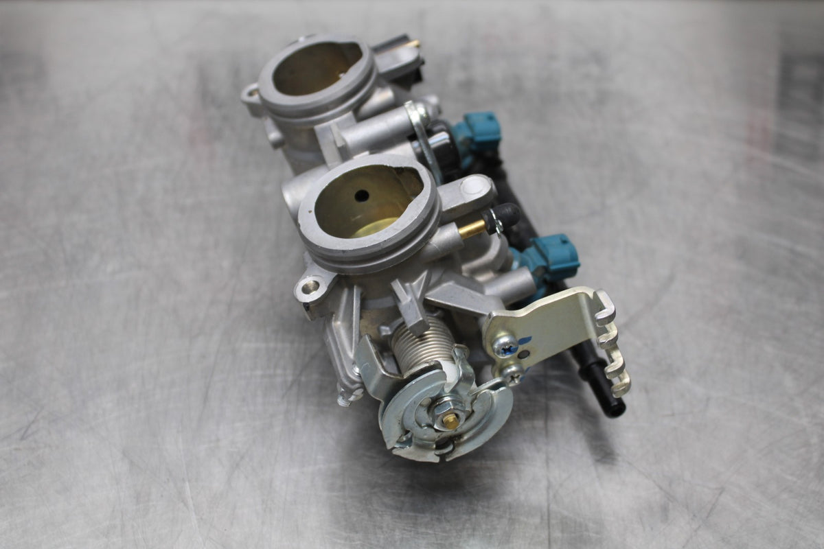 22-25 YAMAHA YZF R7 MAIN FUEL INJECTORS / THROTTLE BODIES  BB176