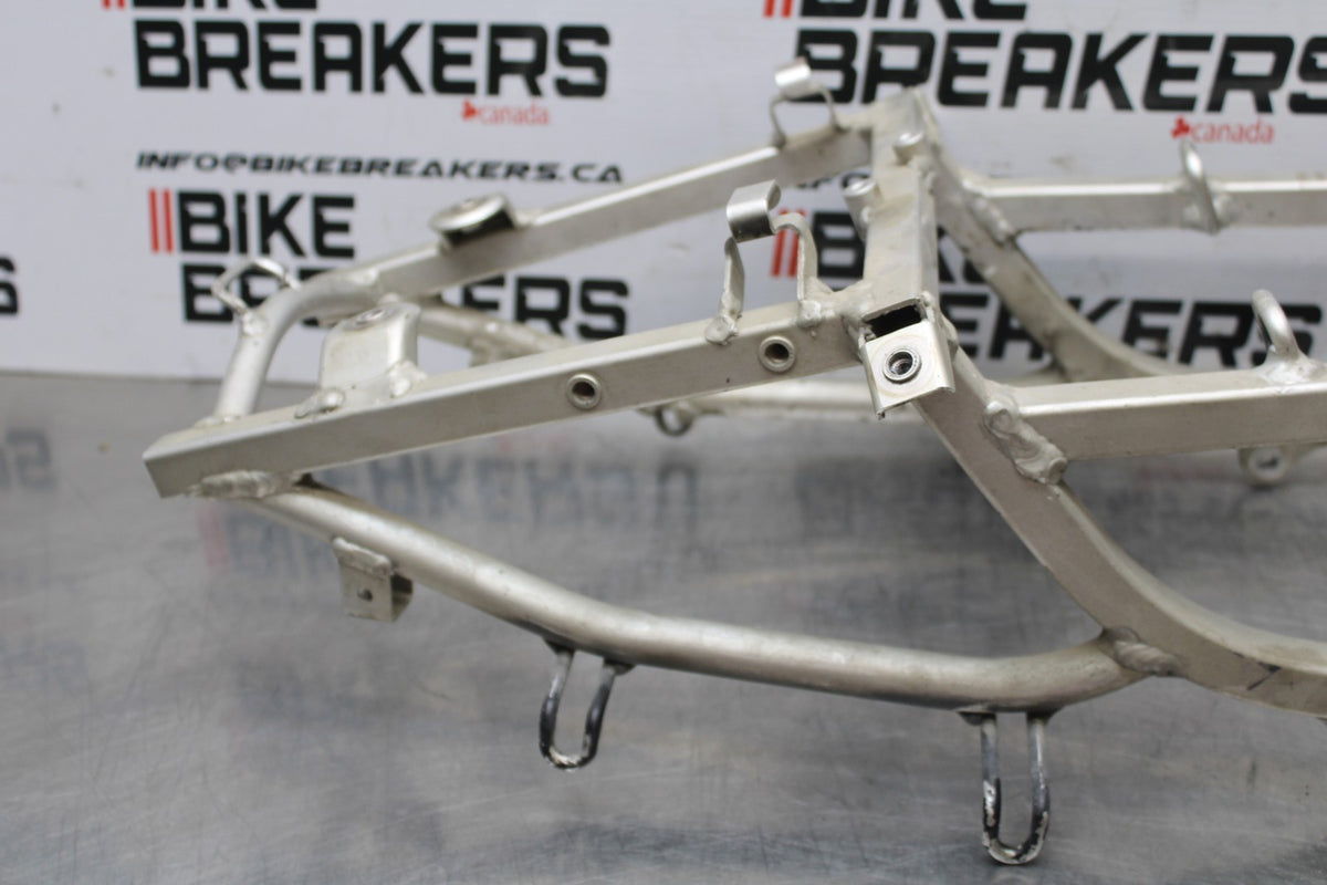 00 SUZUKI GSXR750 REAR SUBFRAME BACK SUB FRAME BB820
