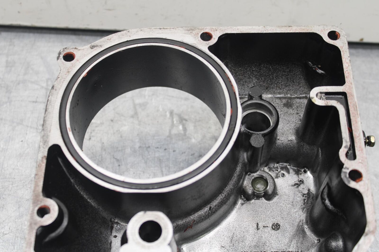 1985 Kawasaki Ninja 900R ZX900A ENGINE MOTOR BOTTOM OIL PAN COVER BB84