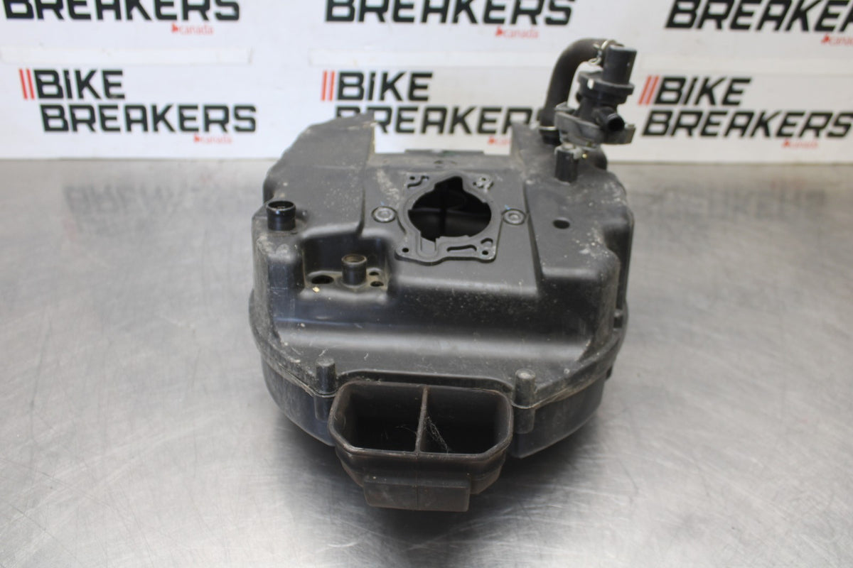98-05 HONDA SUPER HAWK 1000 VTR1000F AIRBOX AIR INTAKE FILTER BOX BB924