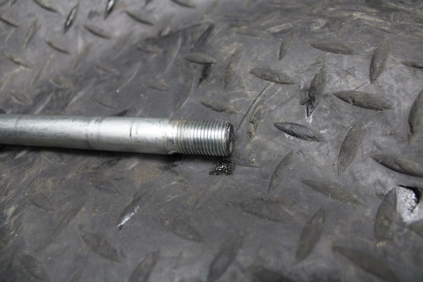 16-18 HONDA CBR500R FRONT WHEEL RIM AXLE PIVOT BOLT BB231