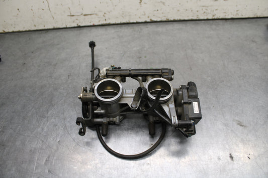 14-15 KAWASAKI NINJA 650 EX650F ABS MAIN FUEL INJECTORS / THROTTLE BODIES BB741