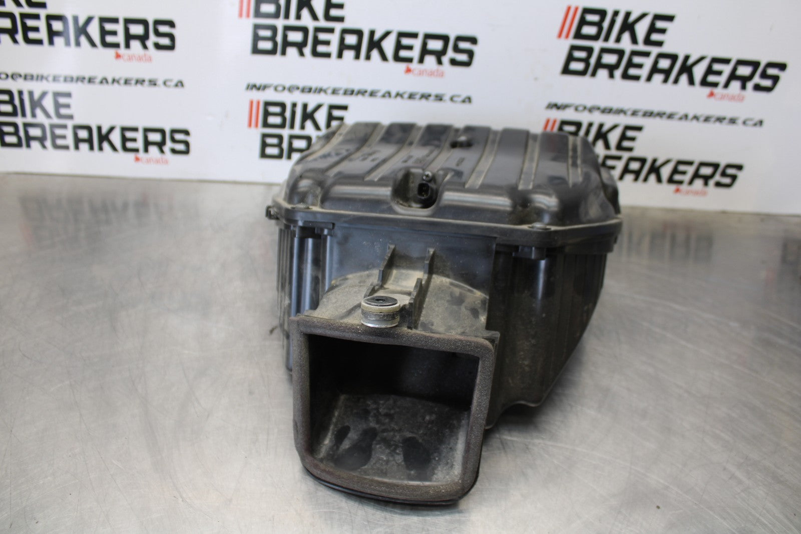 21-23 KAWASAKI NINJA ZX6R AIRBOX AIR INTAKE FILTER BOX BB179