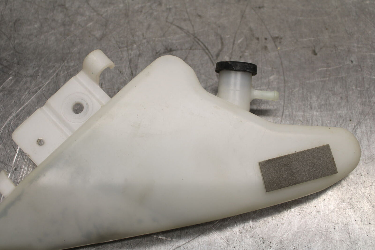 13 SUZUKI GSXR750 COOLANT WATER TANK RESERVOIR BOTTLE BB110