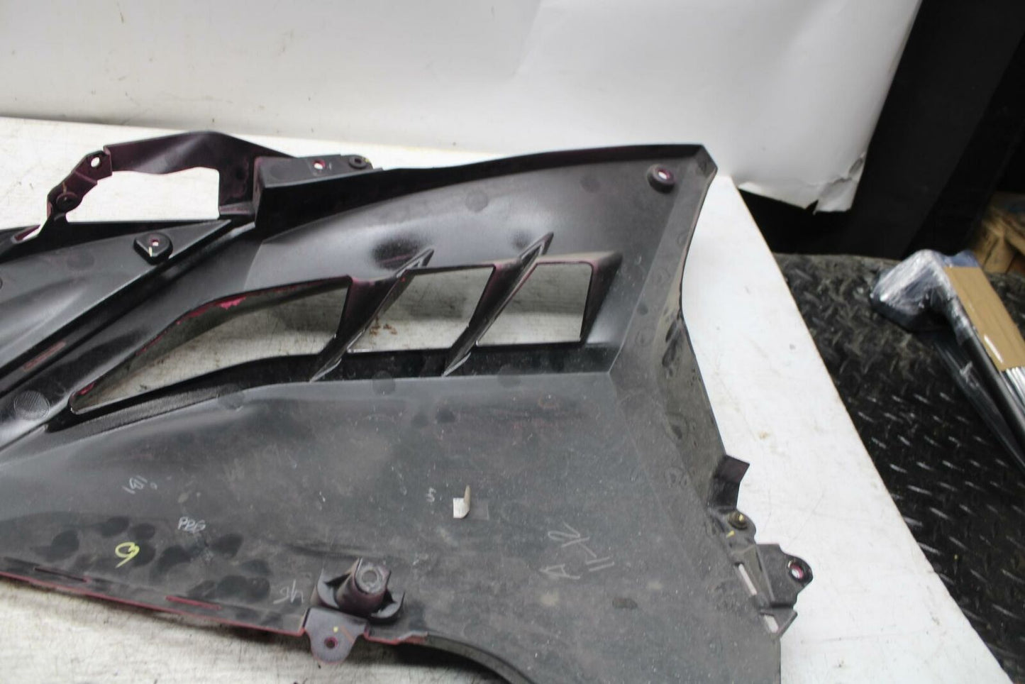 12-13 KAWASAKI EX300 NINJA LEFT MID UPPER SIDE FAIRING COWL PLASTIC BB373