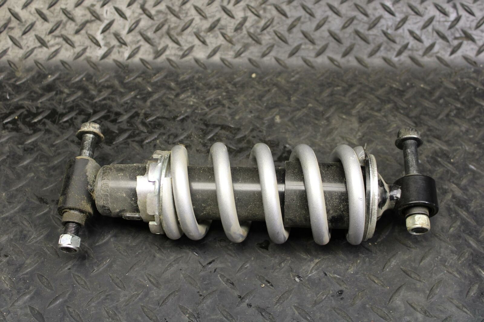19 YAMAHA YZF R3 REAR BACK SHOCK ABSORBER SUSPENSION BB177