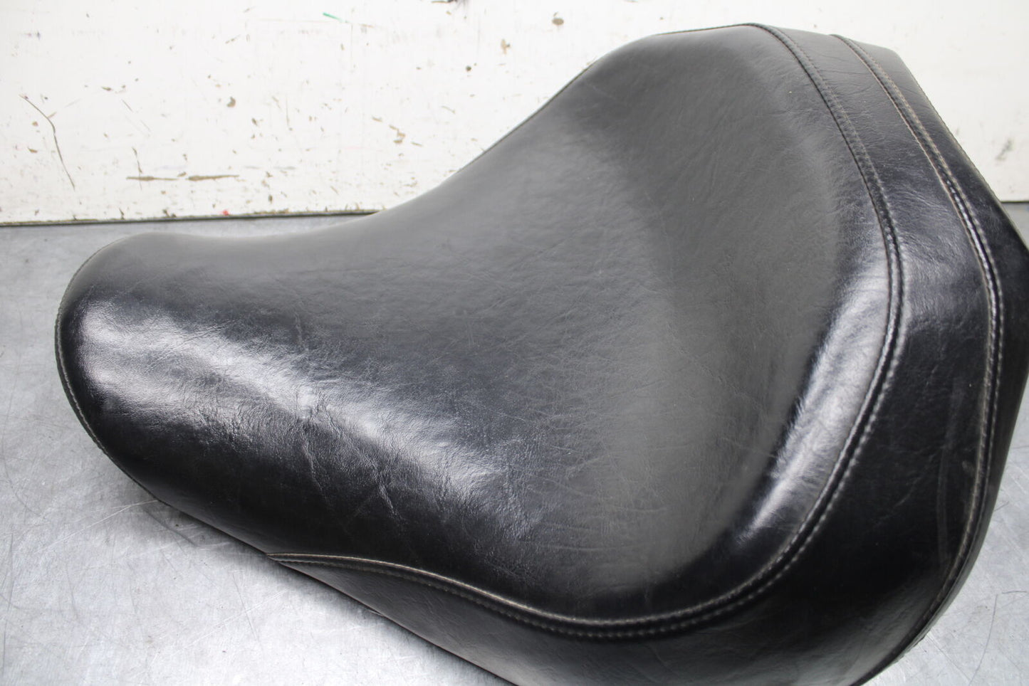 14-15 YAMAHA V STAR 1300 XVS1300CT TOURER FRONT DRIVERS SEAT BB722