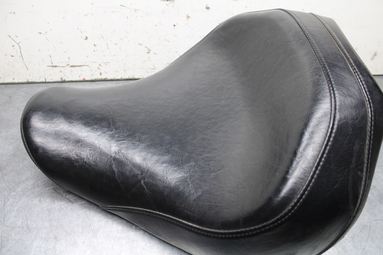 14-15 YAMAHA V STAR 1300 XVS1300CT TOURER FRONT DRIVERS SEAT BB722