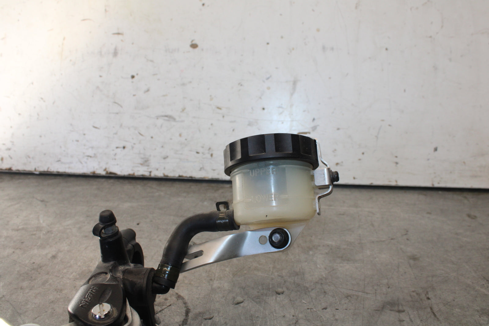 07-08 TRIUMPH DAYTONA 675 FRONT BRAKE MASTER CYLINDER w/ LEVER T2025700 BB685