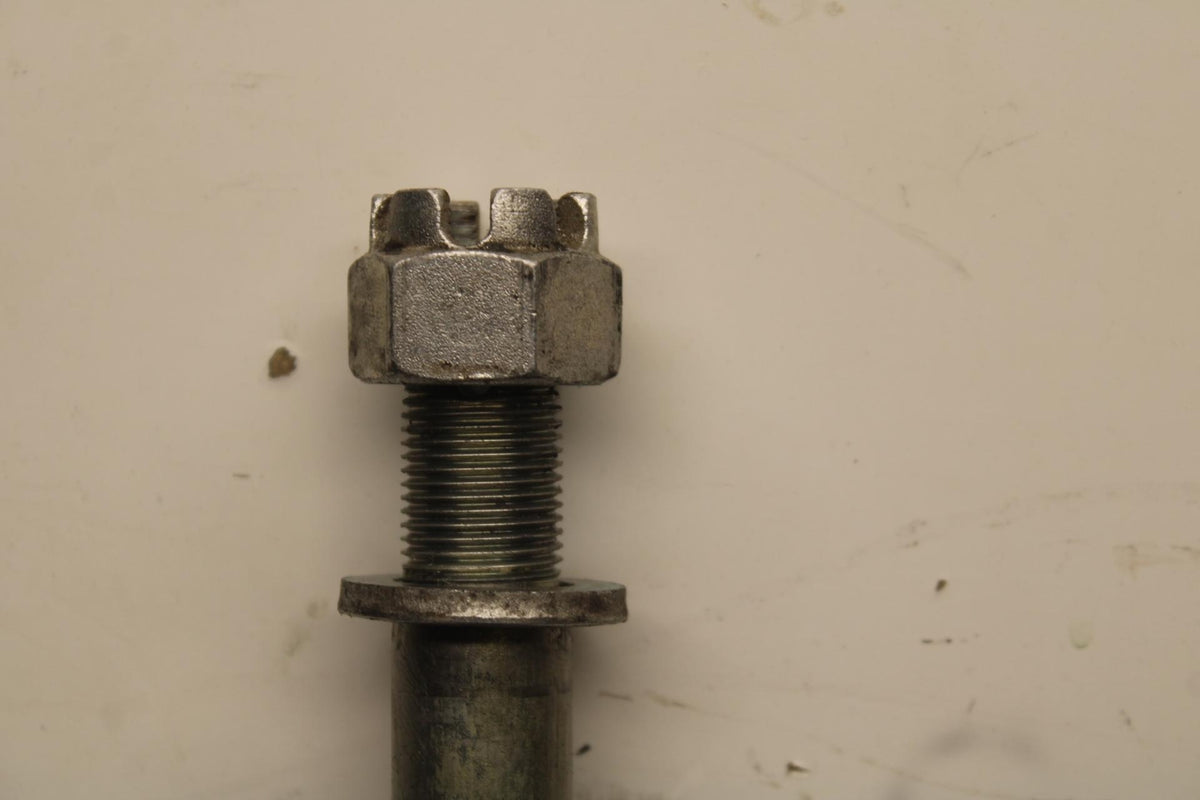 12-17 KAWASAKI ER-6N Z650 REAR AXLE BACK WHEEL RIM PIVOT BOLT AXEL BB607