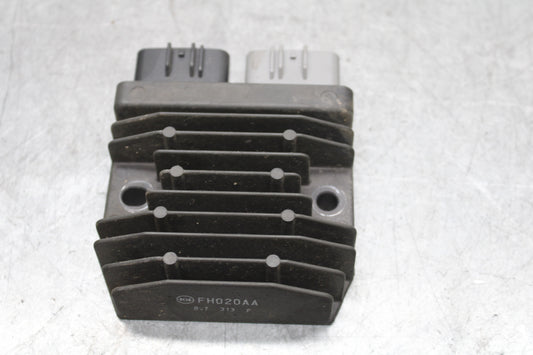 19-21 TRIUMPH SPEED TWIN 1200 RECTIFIER VOLTAGE REGULATOR BB653