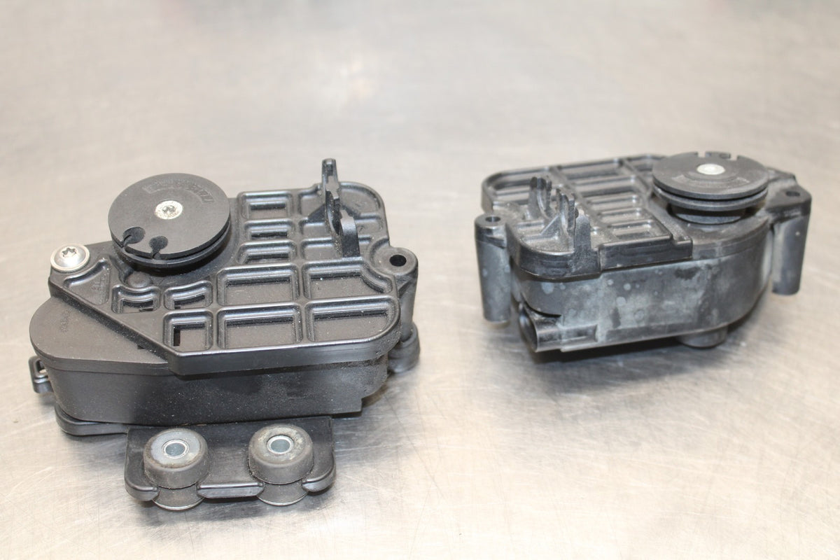 10-11 BMW S1000RR EXHAUST VALVE SERVO MOTOR SET PAIR BB941